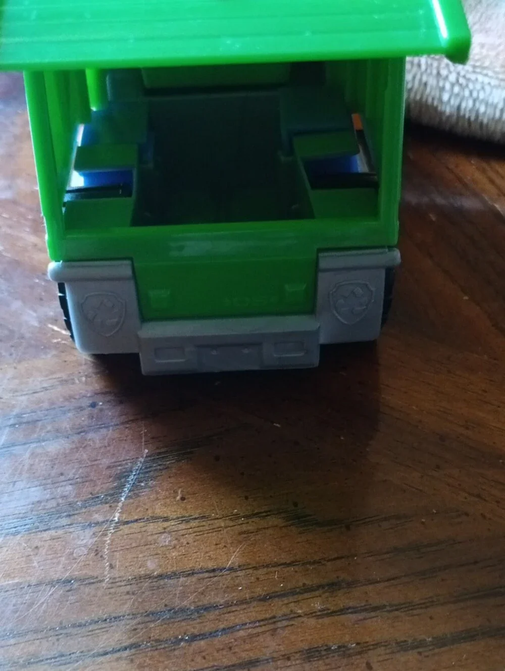 Paw Patrol Green Recycling Truck with Orange Scoop Arms and Removable Driver